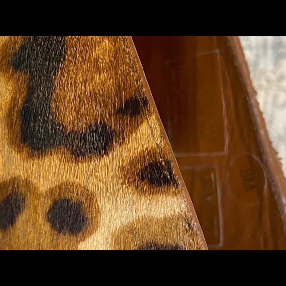 LOAFERS VINCE CAMUTO SIGNATURE SELECTION Real Calf Hair Loafers Cheetah EUC 8B - Picture 5 of 7